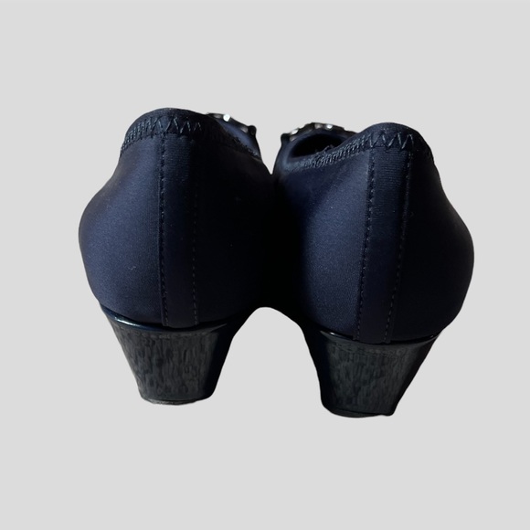 Women’s Bandolino Shoes - Picture 6 of 8